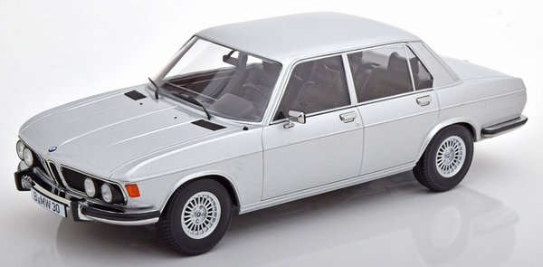 BMW 3.0S E3 2.series 1971  silver Limited Edition 750 pcs.